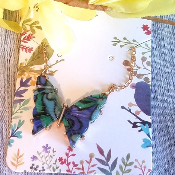 NWOT Blue & Green Butterfly Necklace - Picture 1 of 4